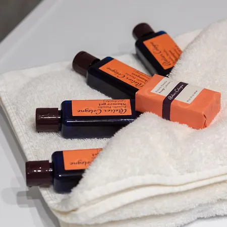 Shellter Flora By Renters Prestige *