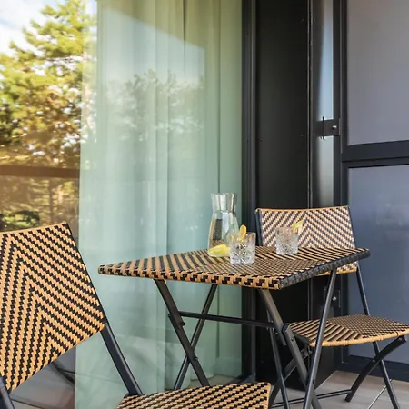 Shellter Flora By Renters Prestige Apartamento