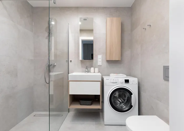 Shellter Flora By Renters Prestige アパート ロゴボ