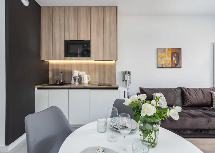 アパート Shellter Flora By Renters Prestige