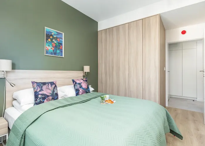 Shellter Flora By Renters Prestige アパート