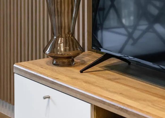 Shellter Flora By Renters Prestige アパート ロゴボ