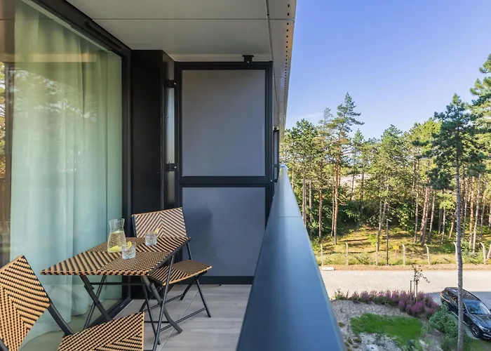 Shellter Flora By Renters Prestige